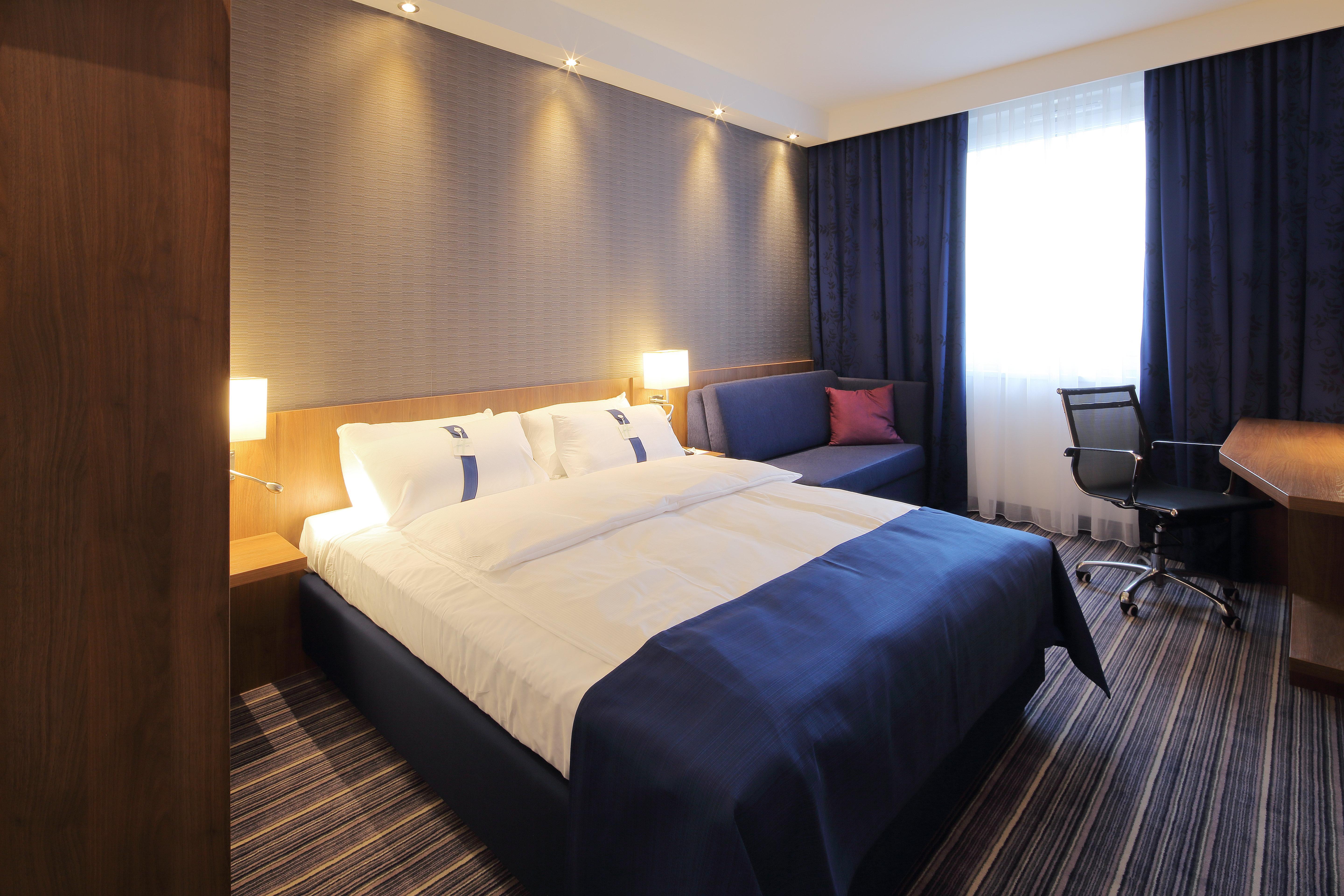 Express By Ihg 3*