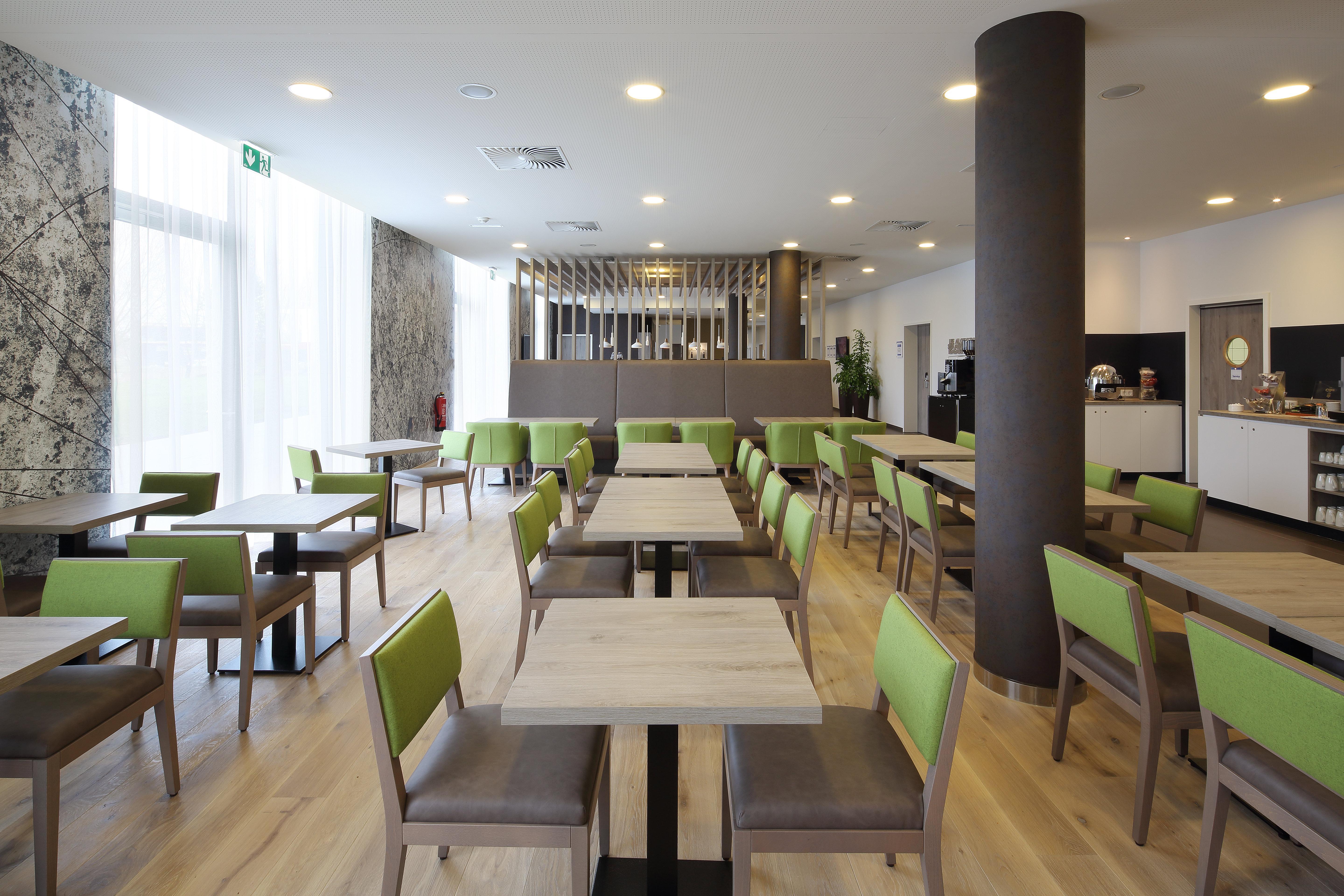 Express By Ihg 3*