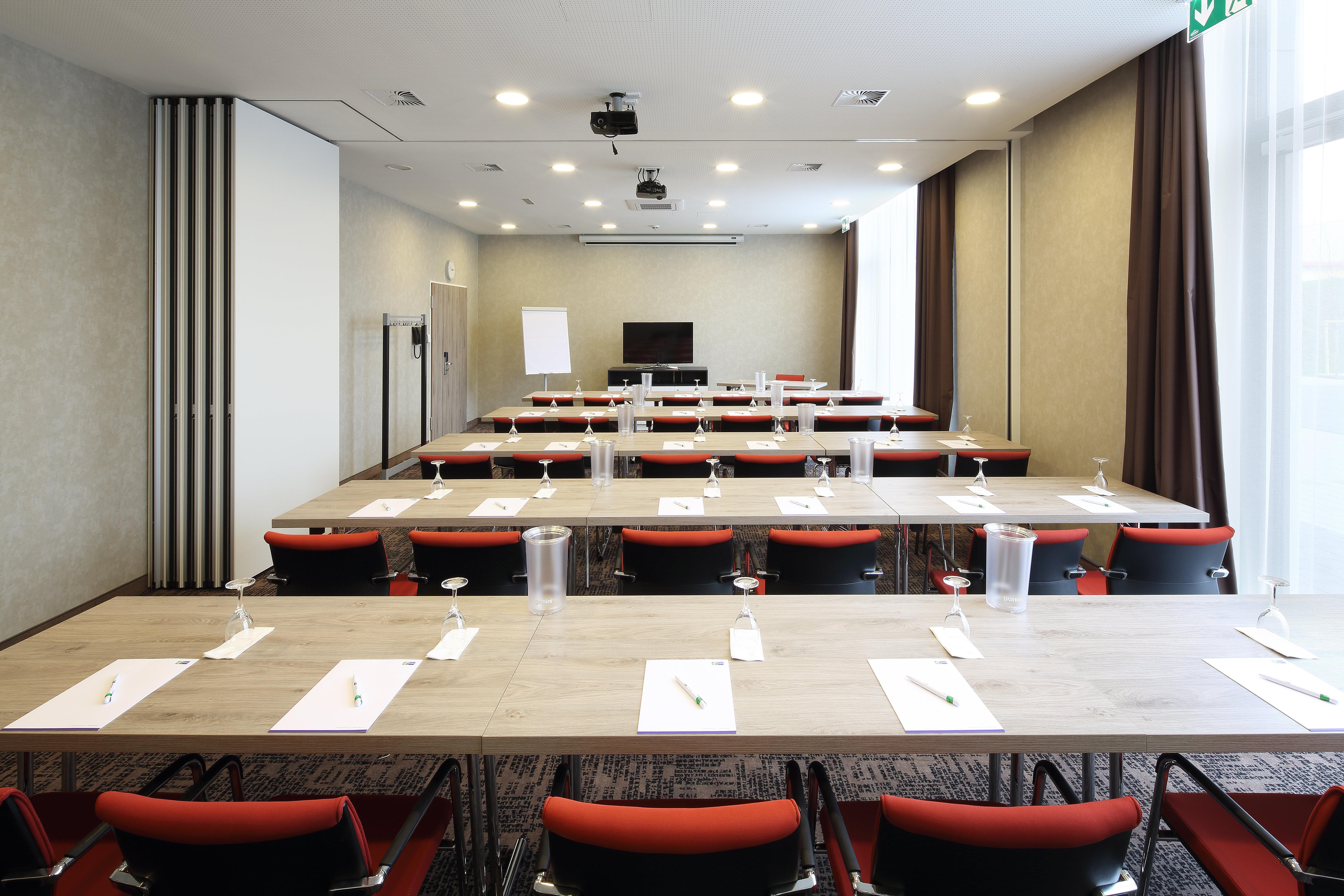Hotel Express By Ihg 3*