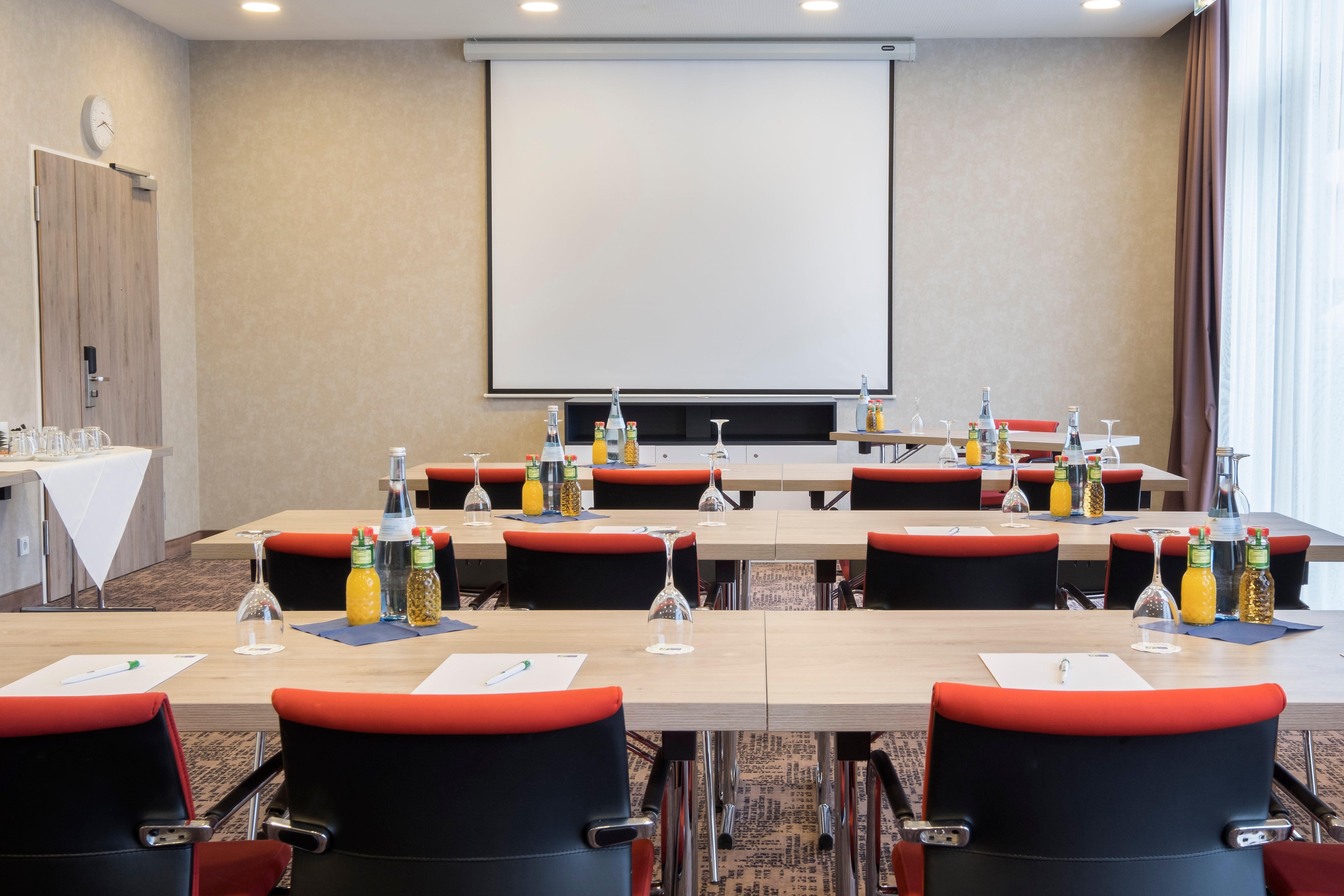 Express By Ihg 3*