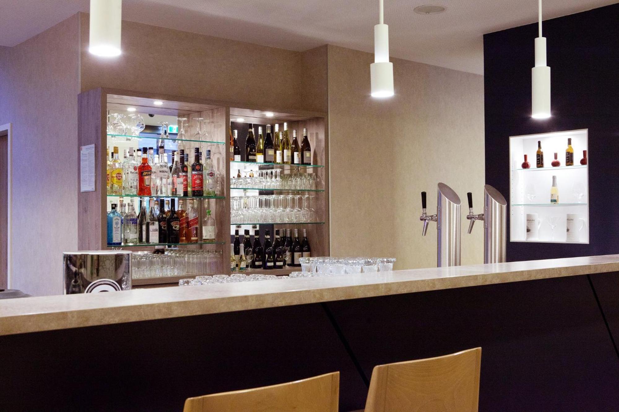 Express By Ihg 3* FDH